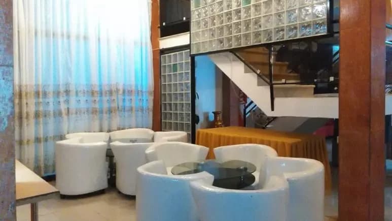 image-gallery
