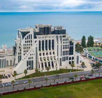Batumi-Grand-gloria