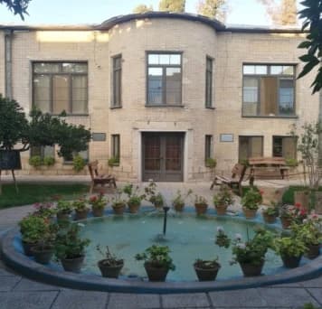 Shiraz-Khaneh-bagh-irani