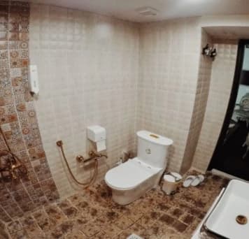 Shiraz-Khaneh-bagh-irani