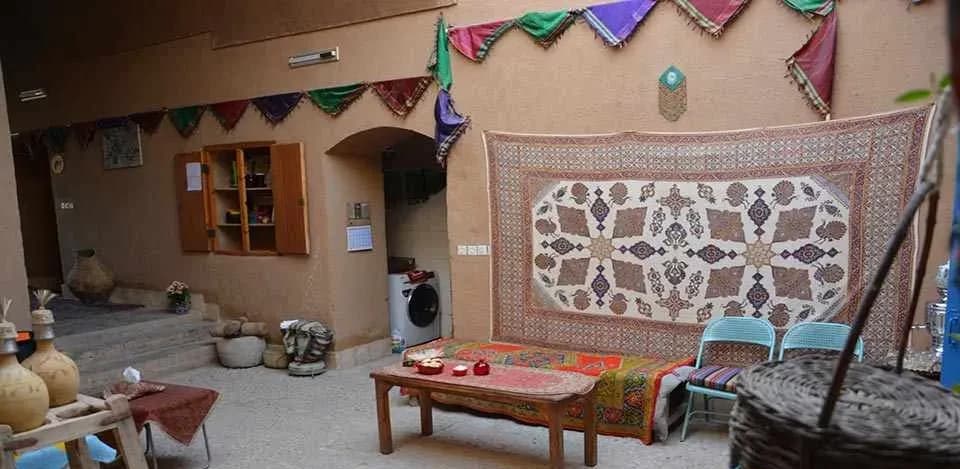 اقامتگاه بومگردی  نارتی‌تی تفت 2