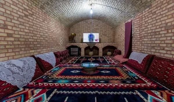 اقامتگاه بومگردی  نارتی‌تی تفت 5