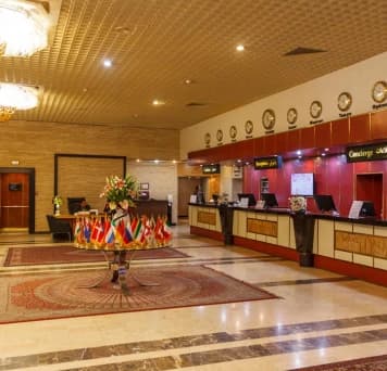 Tehran-Parsian-esteghlal