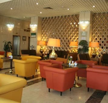 Tehran-Parsian-esteghlal