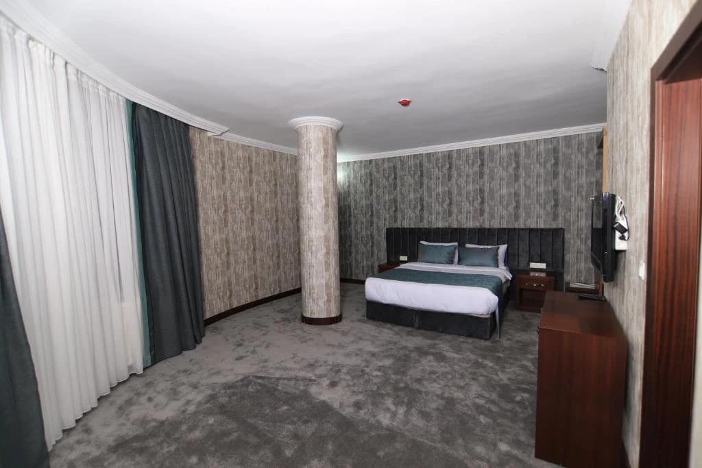 image-gallery