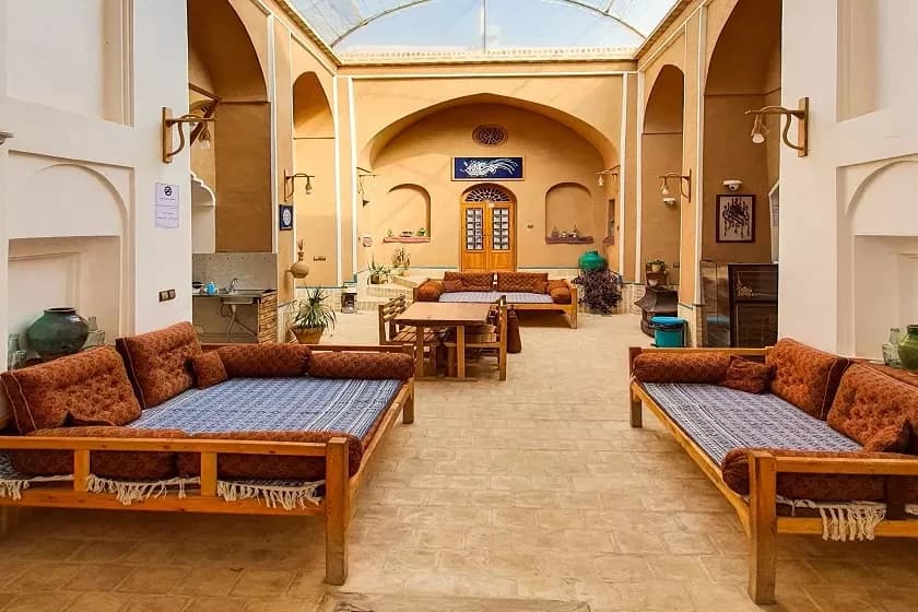 اقامتگاه بومگردی  خشت و خاطره یزد 3
