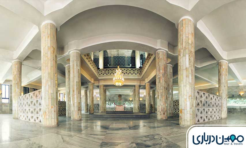 معماری فضای داخلی آرامگاه فردوسی