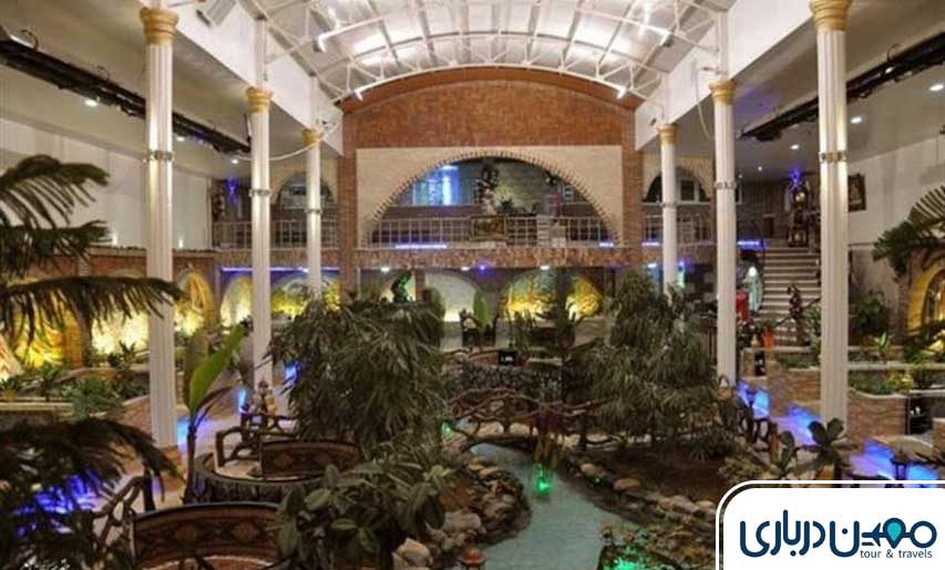 چایخانه سنتی برکه؛ فضایی جذاب از فرهنگ ایرانی