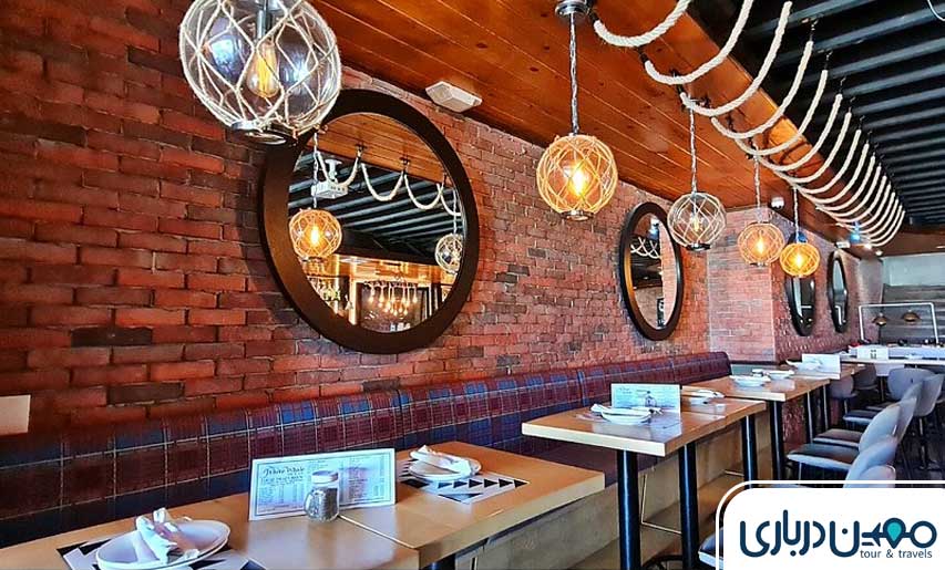 رستوران نهنگ سفید کیش