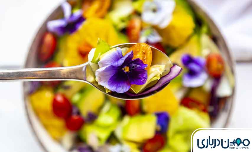 شکم‌گردی در رستوران‌های اطراف دشت ارغوان