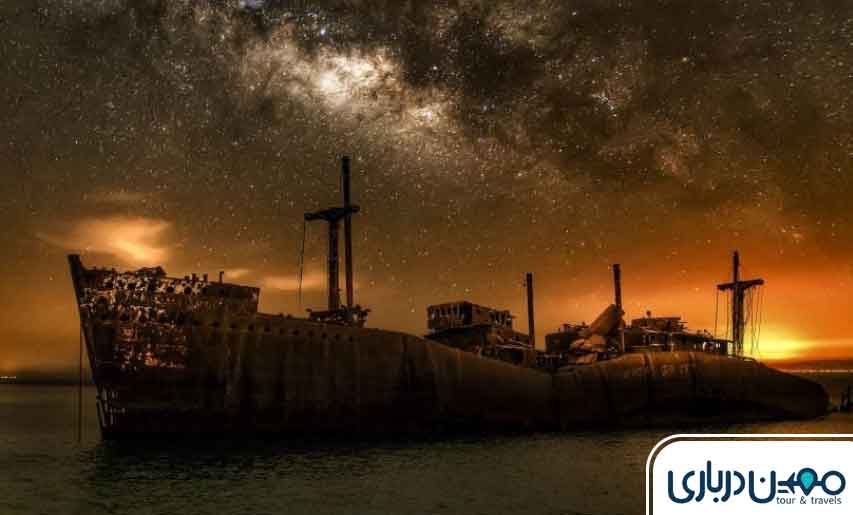 تماشای قسمت‌های داخلی کشتی یونانی