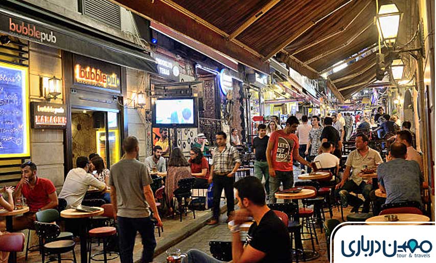 کافه‌های خیابان استقلال استانبول