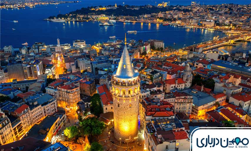 برج گالاتا در شب